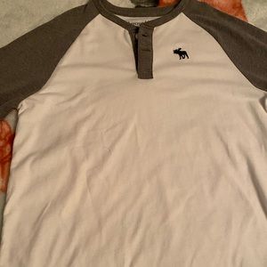 Abercrombie Kids baseball long sleeve t